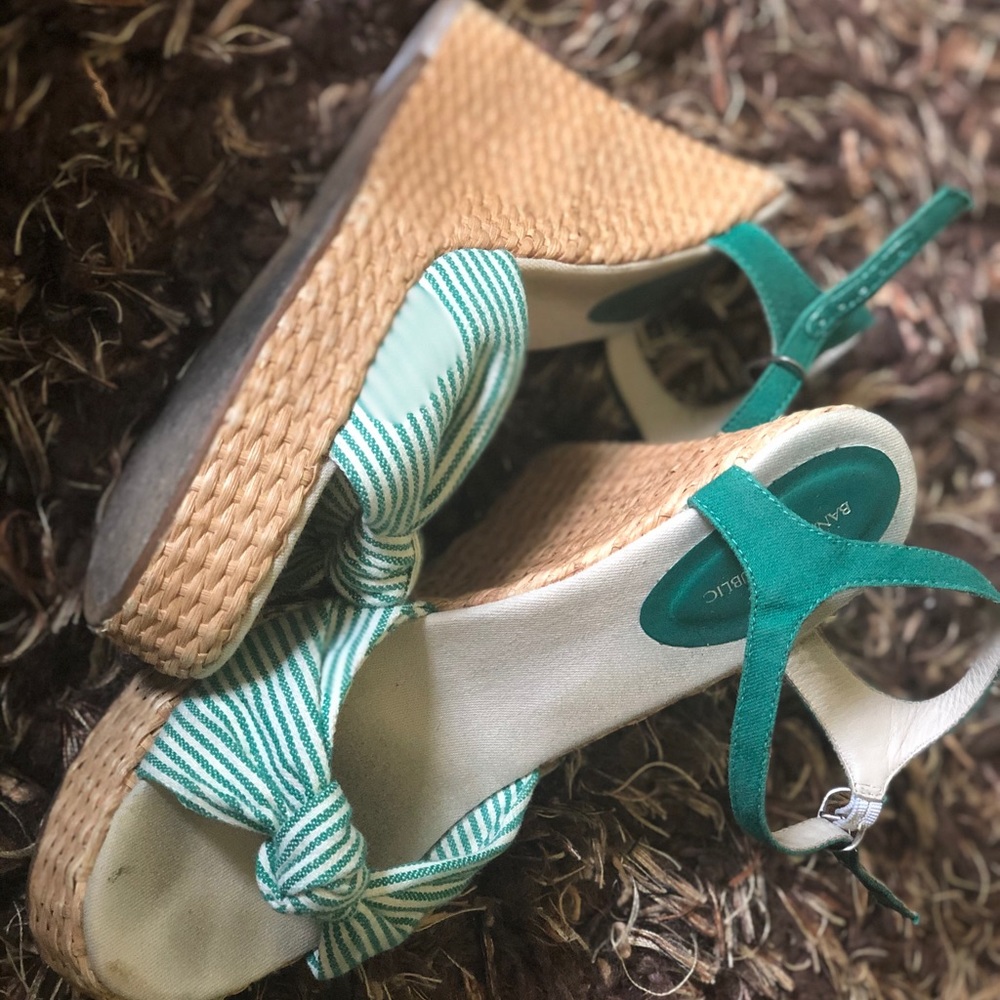 Striped Green Banana Republic wedges